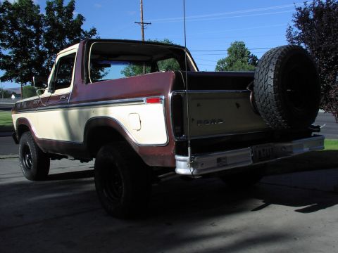 1979 Ford Bronco - bad shadows...