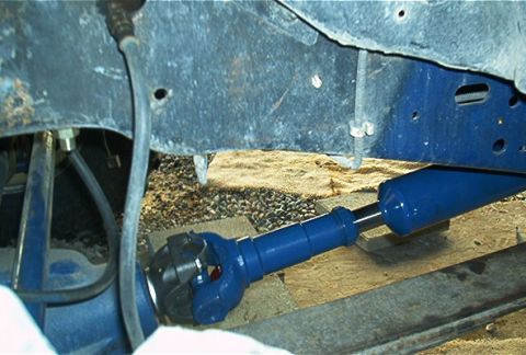 1986 Ford Bronco - The driveline angle looks good.