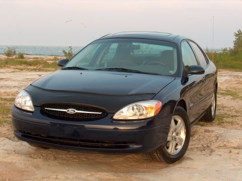 2000 Ford Taurus photo