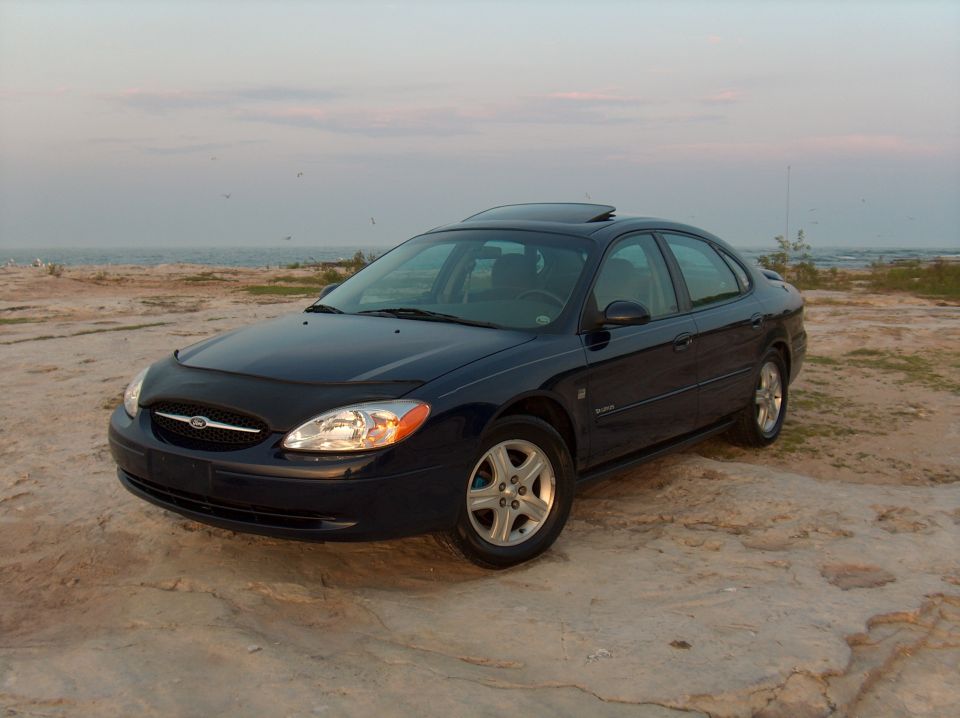 2000 Ford Taurus