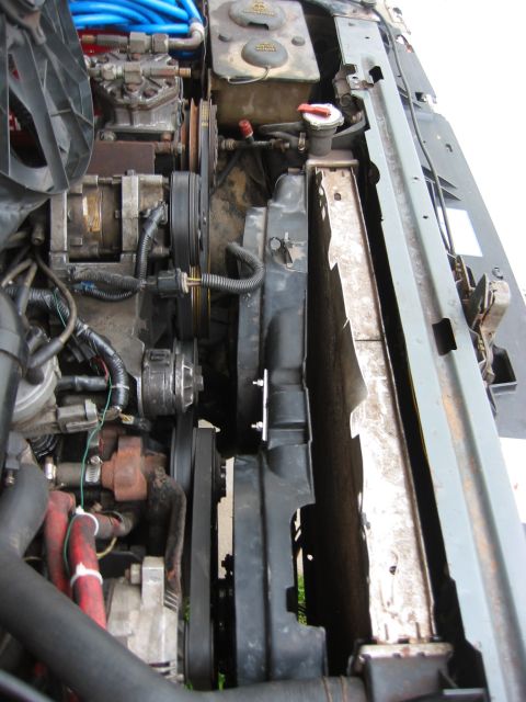 1989 Ford Bronco - It took alot of test fitting and trimming and more test fitting. About an hour of this and I had a good fit.