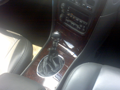 2002 Oldsmobile Aurora - shift boot 2