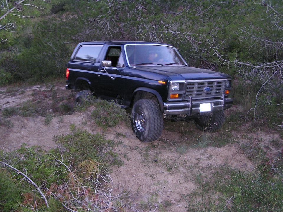 1986 Ford Bronco “Turkish Blue”