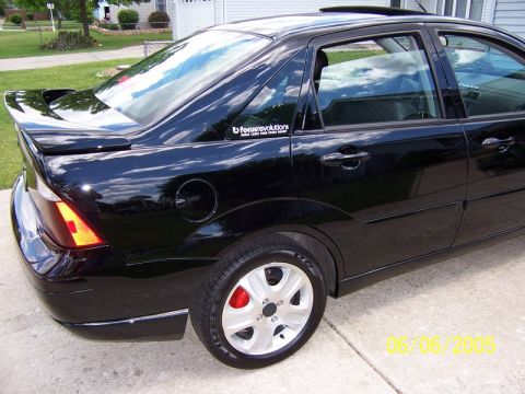 2005 Ford Focus photo