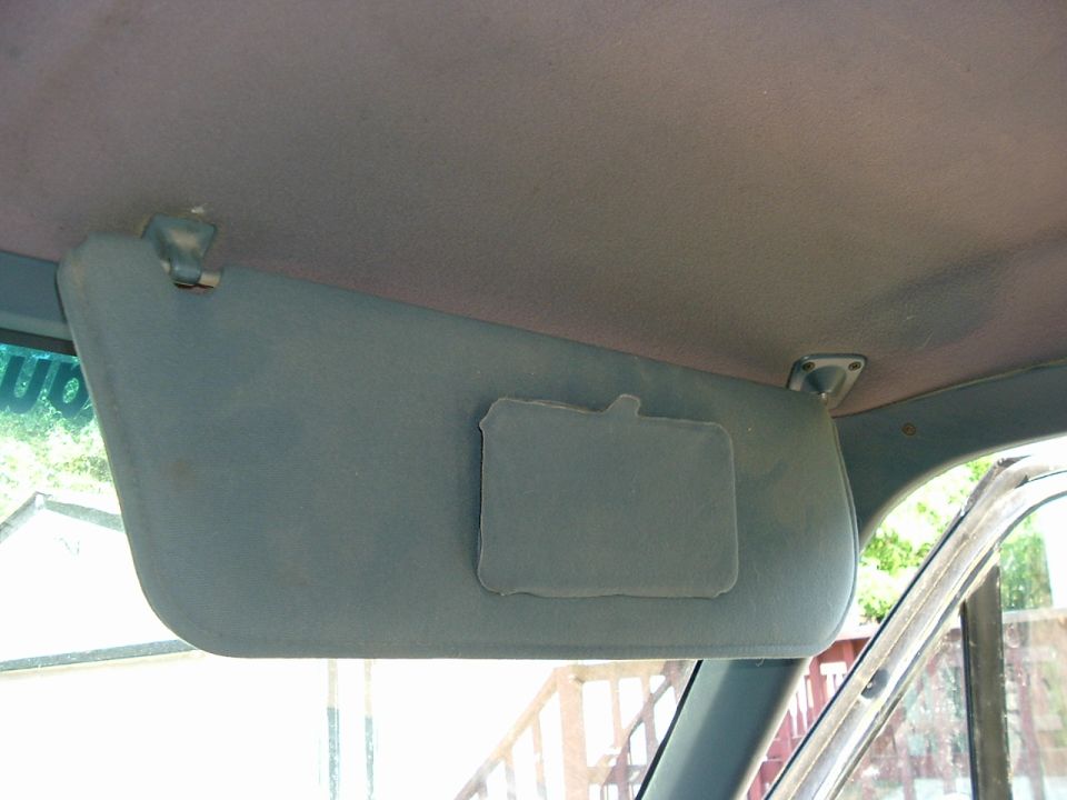 Gray sun visor in 1989 Ford Bronco interior