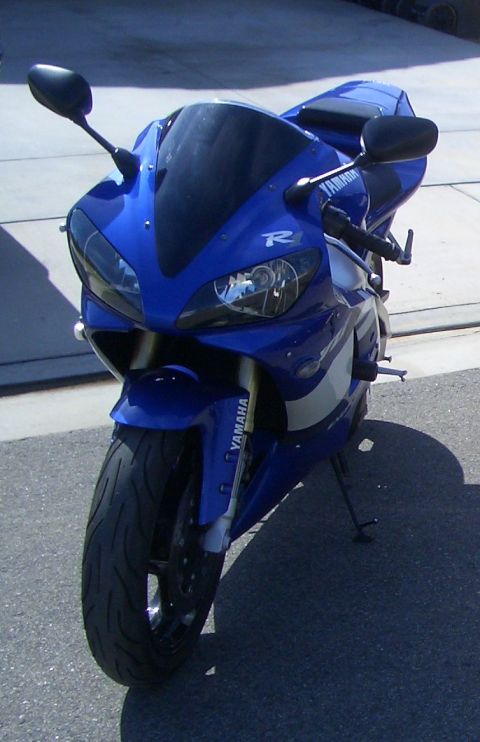 2001 Yamaha R1 photo