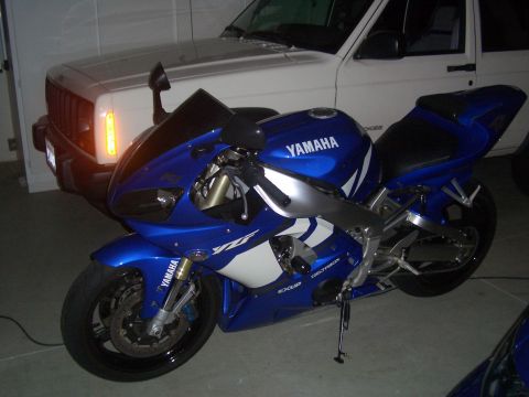 2001 Yamaha R1 photo