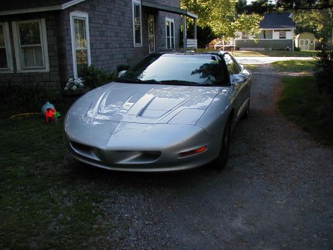 1997 Ford Taurus - This car is a 1997 Pontiac Firebird, not a 1997 Ford Taurus.
