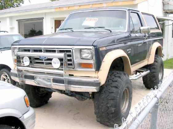 1986 Ford Bronco “B.O.B (Big Old Bronco)”