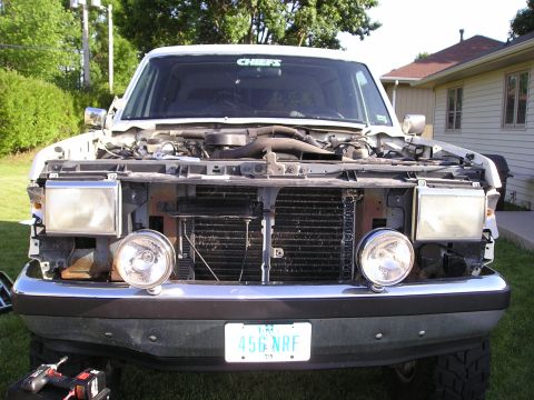 1990 Ford Bronco - grille and lower trim are next