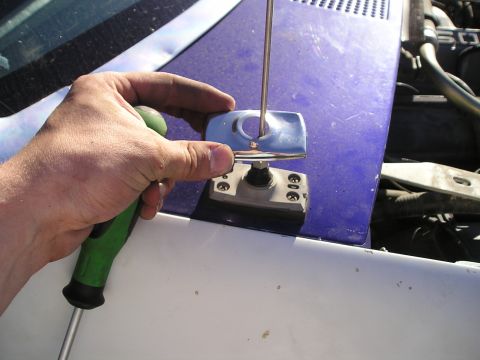1990 Ford Bronco - antenna