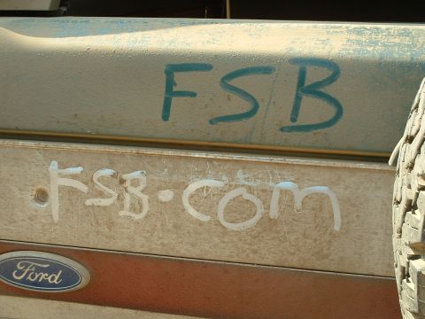 1985 Ford Bronco - Daves truck was a little dirty, but he used it to advertise FBS.com ....wait thats a computer nerd site!