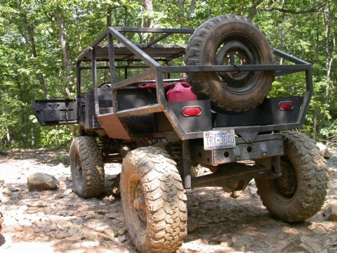 1990 Ford Bronco - Sweet custom bed / cage.