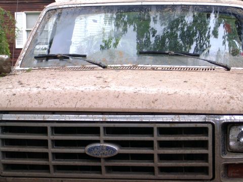 1986 Ford F-250 “tug nut”