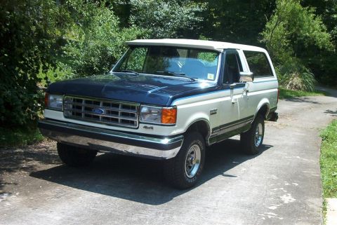 1991 Ford Bronco photo