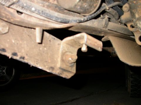 1990 Ford Bronco - Busted off half of this nerf bar mounting bracket.