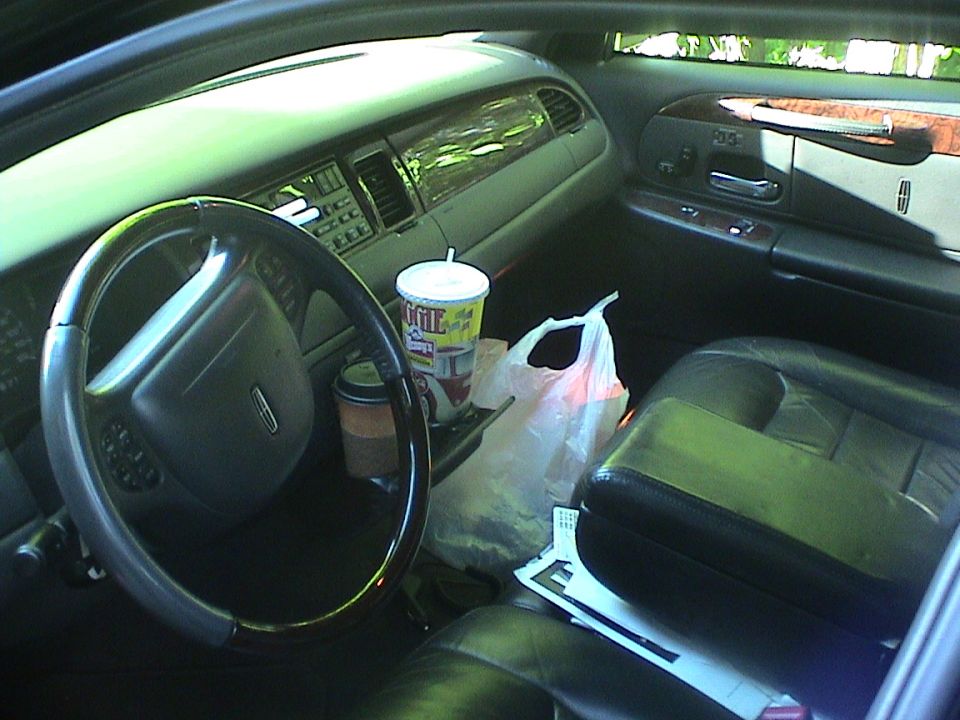2001 Lincoln Town Car