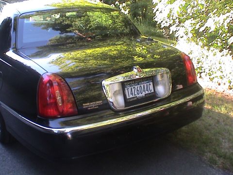 2001 Lincoln Town Car photo