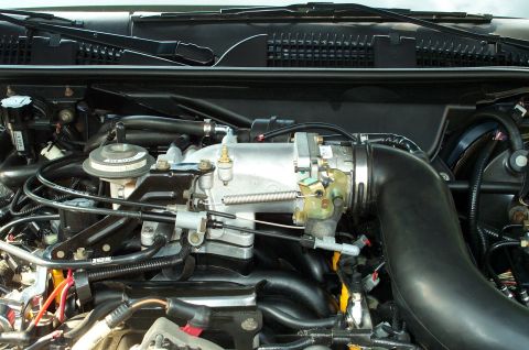 1998 Ford Crown Victoria - A close-up of the installed ported plenum.