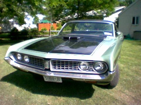 1971 Ford Ranchero - Front view of a 1971 Ford Ranchero parked on grass.