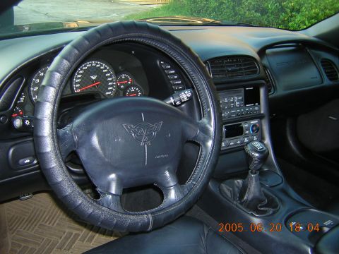 2001 Chevrolet Corvette photo