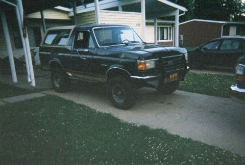 1989 Ford Bronco - top on
