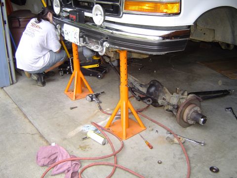 1989 Ford Bronco - Its down