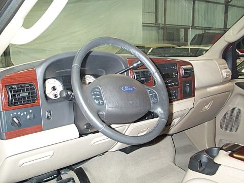 2000 Ford Excursion “Xochi”