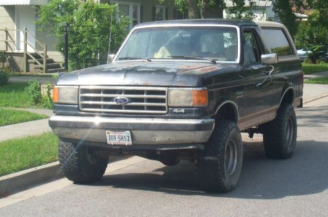 1988 Ford Bronco “uglytrucking”