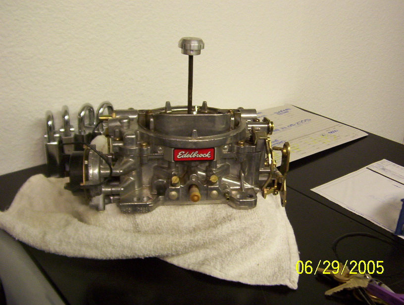 GOT MY HANDS ON AN EDELBROCK PERFORMANCE 600 SERIES.  CHEAP!!!!!