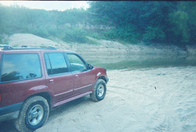 1999 Ford Explorer photo