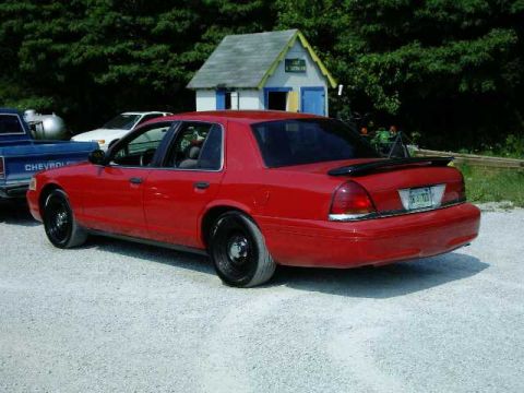 1999 Ford Crown Victoria - Rear 3/4 shot of the car.