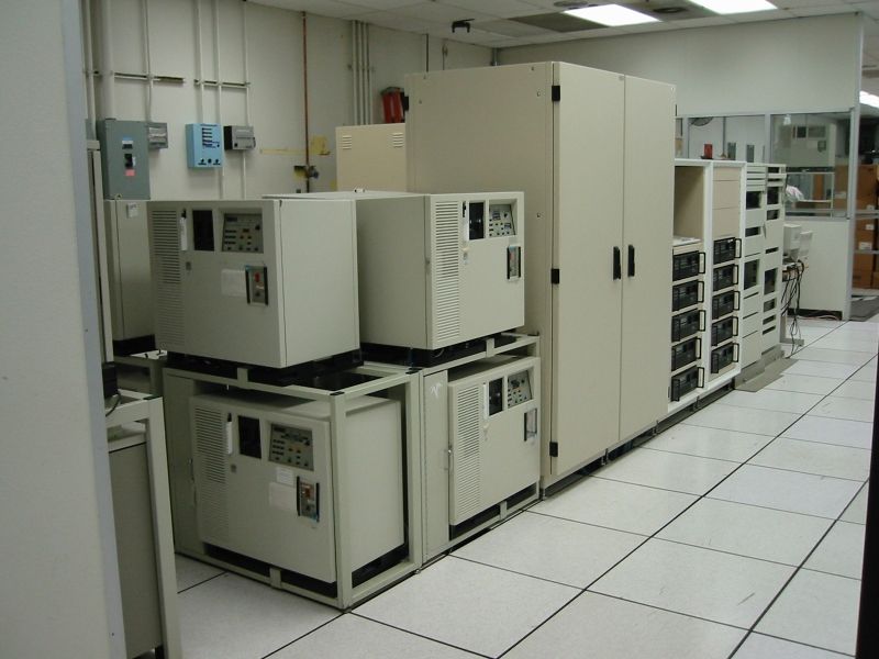 1977's technological apogee.  Yes, these are also still in production.