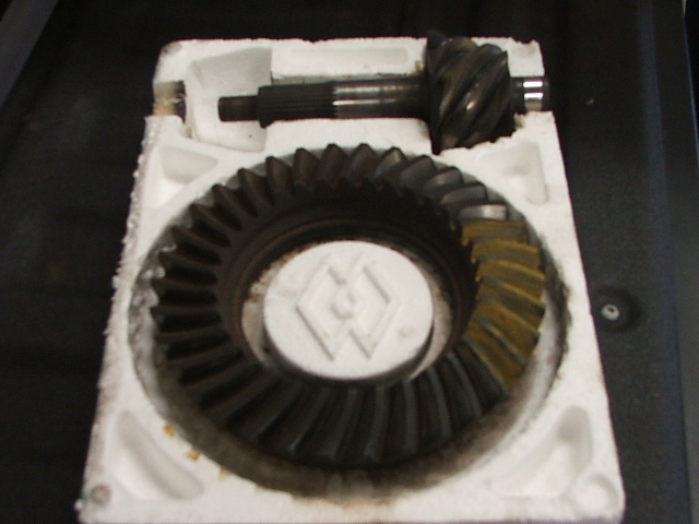 Ring and pinion gears for a differential, packaged in foam