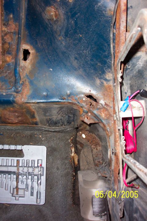 1988 Ford Bronco - Holes in body behind drivers seat.