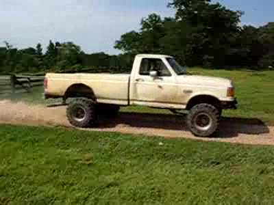 1988 Ford F-150 - Truck on gravel driveway, 2wd.