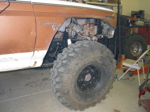 1981 Ford Bronco - Keep trimming 'til it fits