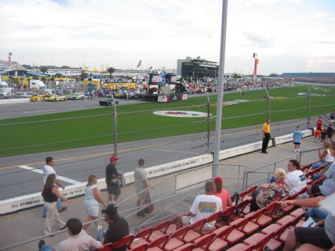 1989 Ford Bronco - Right at the entrance to pit road...pretty decent view, 200 yards before the start finish line.