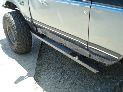 1989 Ford Bronco - sliders