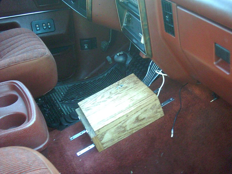 boom, wish i had been clever enough to hid the mounting hardware, maybe on my next bronco huh?