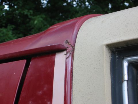 1990 Ford Bronco - scary rust, anyone have suggestions?