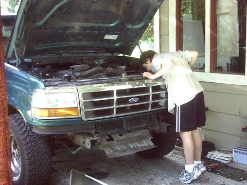 1996 Ford Bronco - and she's off