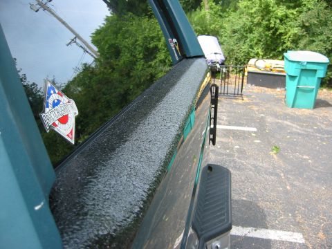 1996 Ford Bronco - would have a 2 big broncos stick here, but i cannot find a site that works for the great lakes, guess i will wait till i go home to texas