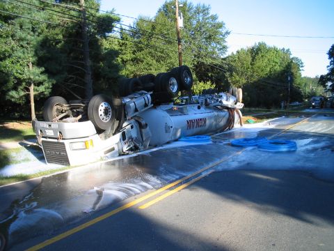 1989 Ford Bronco - Driver had a scratch or two, but was otherwise fine. I put that foam down :-)