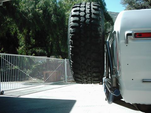 1978 Ford Bronco - The rear-mounted spare tire carrier is a prominent feature on this 1978 Ford Bronco.