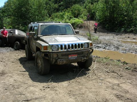 1989 Dodge Power Ram - Let the extraction begin (thats an H3 by the way). takes some balls to wheel a 50k vehicle he's had less than a month/