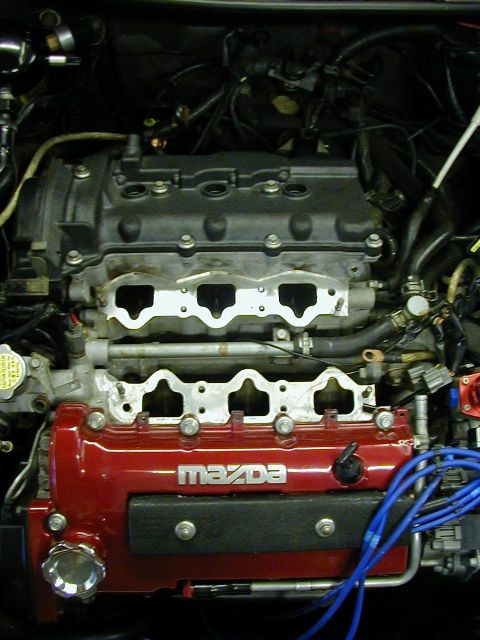 1994 Ford Probe - The engine in the photo is clearly marked with the Mazda logo, not Ford.