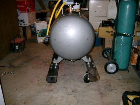1996 Ford Bronco - End view far.