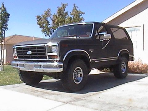 1986 Ford Bronco - Corner Front Shot Flat Black Primer