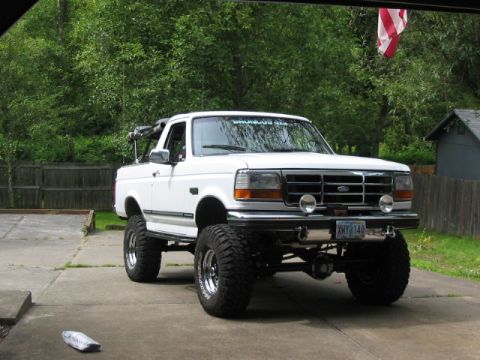 1995 Ford Bronco - all done, except for some tuning on all the work.